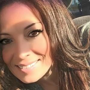 Meet your Posher, Laurie